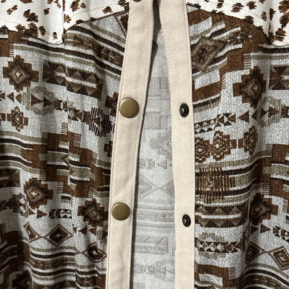 Sterling & Stitch Cream, Brown, Gray Print Shirt - Picture 4 of 8